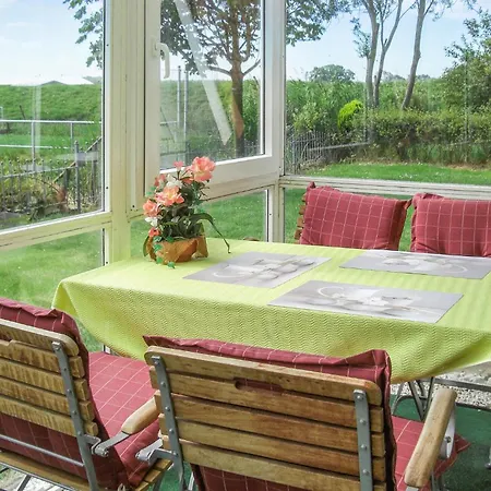 3 Bedroom In Holiday home